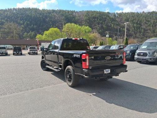 Agate Black Metallic 2026 Ford F-350 Lariat
