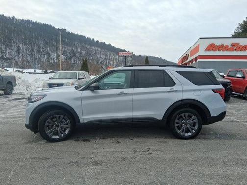 2026 Ford Explorer Active (200A) 4WD