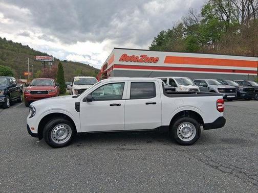 Oxford White 2026 Ford Maverick XL