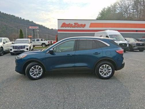 Dark Persian Green Metallic 2020 Ford Escape SE