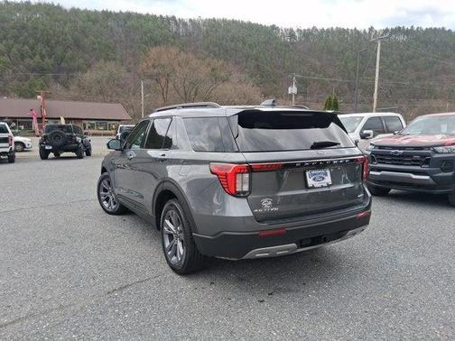 Carbonized Gray Metallic 2026 Ford Explorer Active