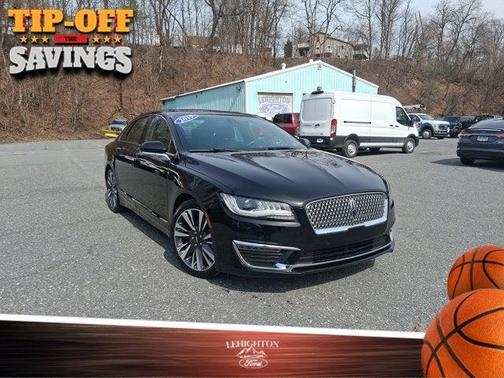 Infinite Black Metallic 2019 Lincoln MKZ Reserve II