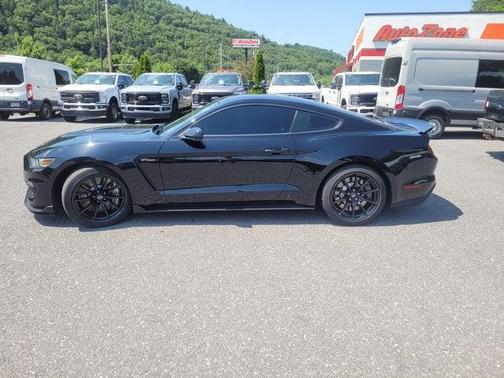 2016 Ford Shelby GT350 Base