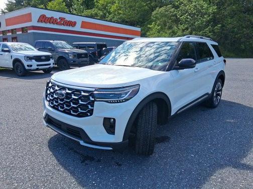 Star White Metallic Tri-Coat 2026 Ford Explorer Platinum