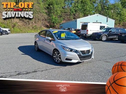 Brilliant Silver Metallic 2020 Nissan Versa 1.6 SV