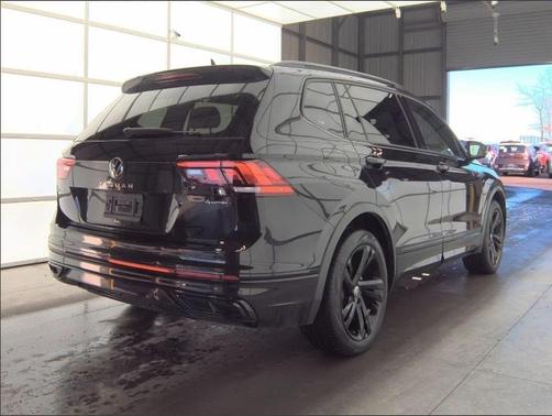 2023 Volkswagen Tiguan 2.0T SE R-Line Black 4MOTION