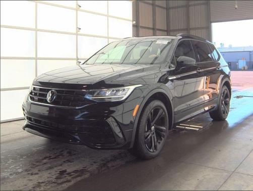 2023 Volkswagen Tiguan 2.0T SE R-Line Black 4MOTION
