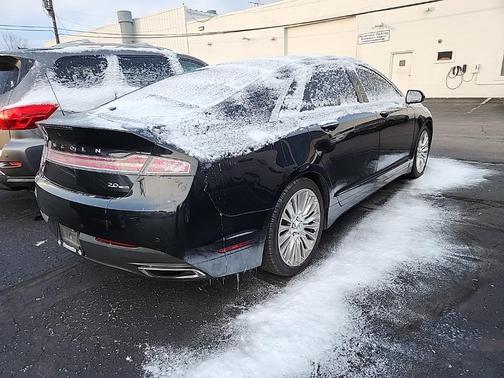 2014 Lincoln MKZ Base