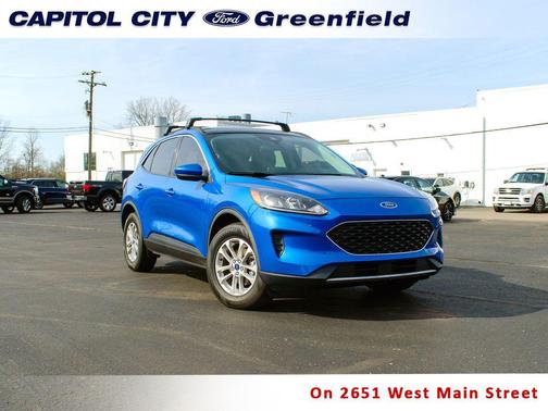 Velocity Blue Metallic 2021 Ford Escape SE