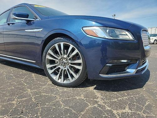 Sapphire Blue Metallic 2017 Lincoln Continental Reserve