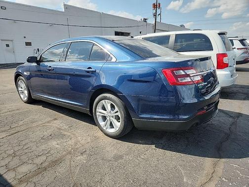 Blue Jeans Metallic 2017 Ford Taurus SE