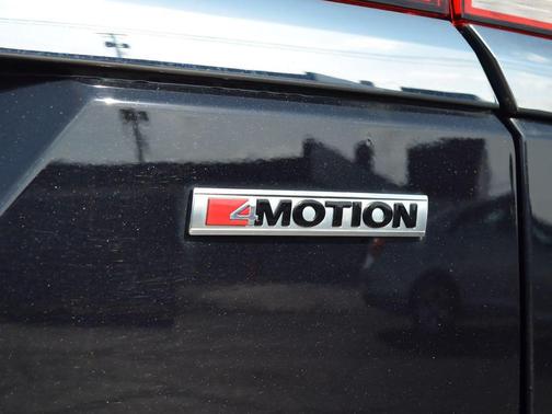 2022 Volkswagen Atlas 3.6L SEL Premium