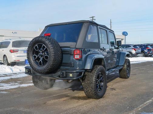 2017 Jeep Wrangler Unlimited Sahara