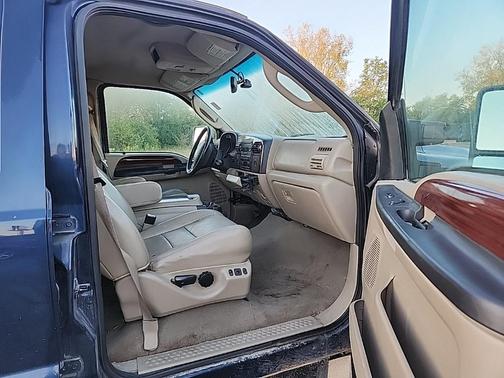 2005 Ford F-350 Lariat