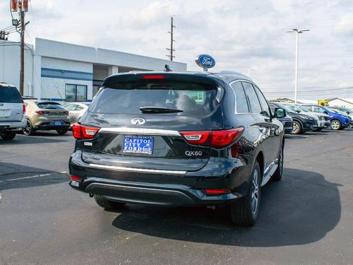 2016 INFINITI QX60 Base