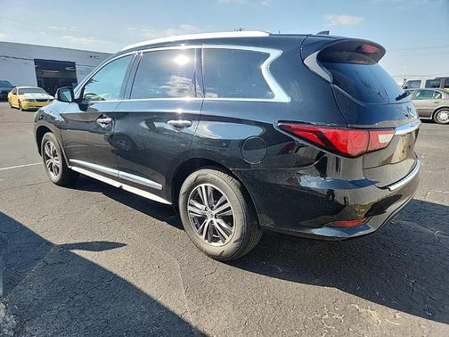 2016 INFINITI QX60 Base