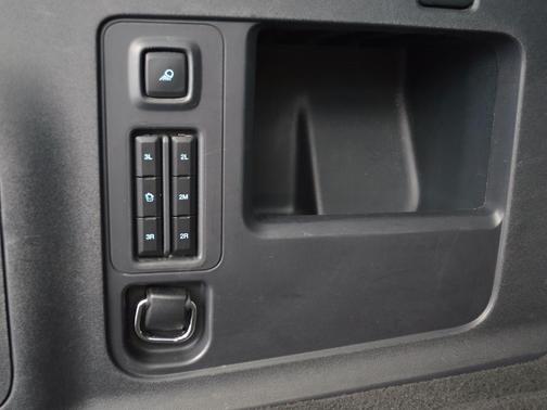 Black Metallic 2025 Ford Expedition Max Platinum