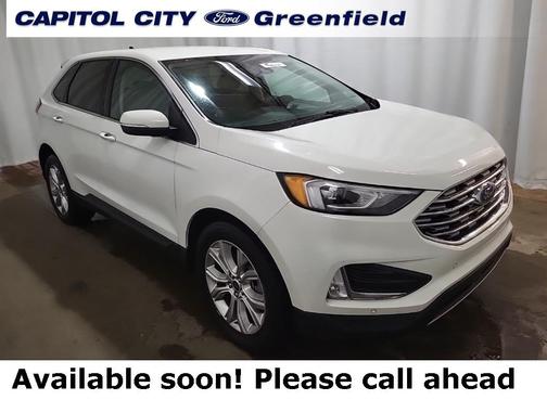 2022 Ford Edge Titanium