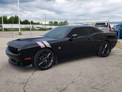 Pitch Black Clearcoat 2019 Dodge Challenger R/T Scat Pack
