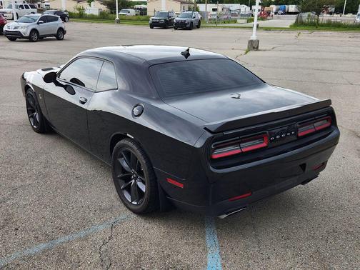 Pitch Black Clearcoat 2019 Dodge Challenger R/T Scat Pack