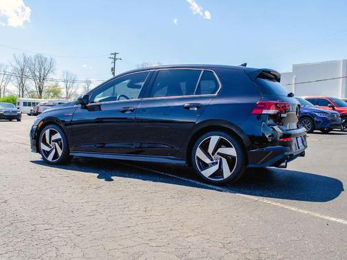 2022 Volkswagen Golf GTI 2.0T SE DSG