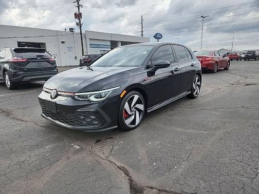 2022 Volkswagen Golf GTI 2.0T SE DSG