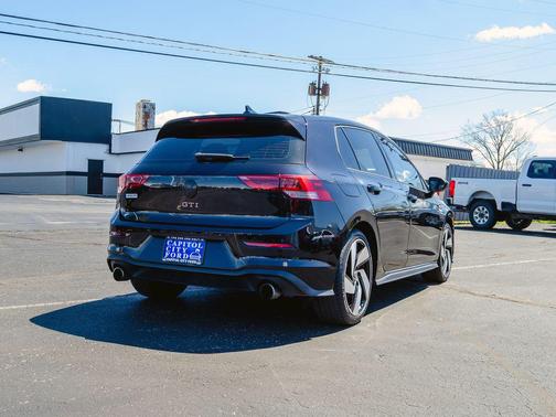 2022 Volkswagen Golf GTI 2.0T SE DSG