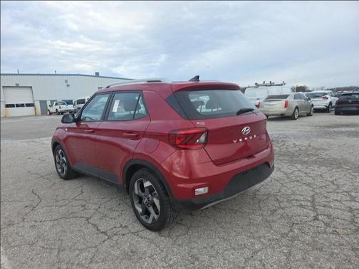 2021 Hyundai VENUE SEL