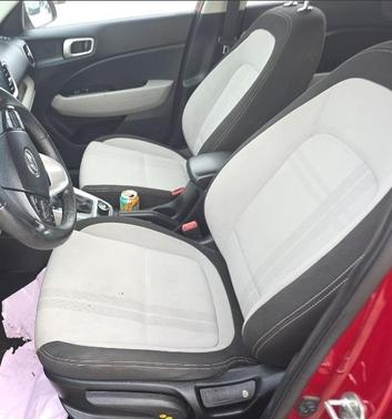 2021 Hyundai VENUE SEL