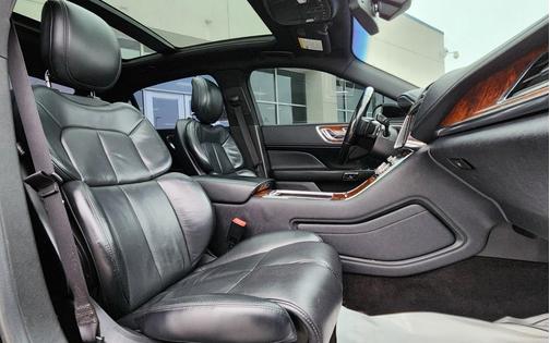 2018 Lincoln Continental Select