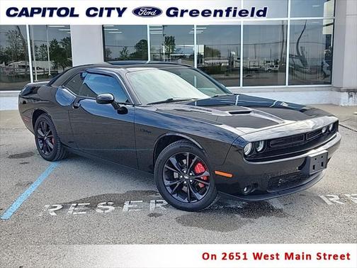 2021 Dodge Challenger SXT
