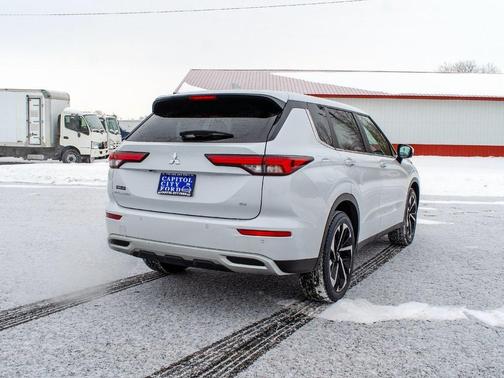 2024 Mitsubishi Outlander SE 2.5 2WD