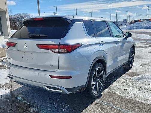 2024 Mitsubishi Outlander SE 2.5 2WD