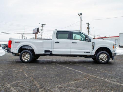 2023 Ford F-350 XLT
