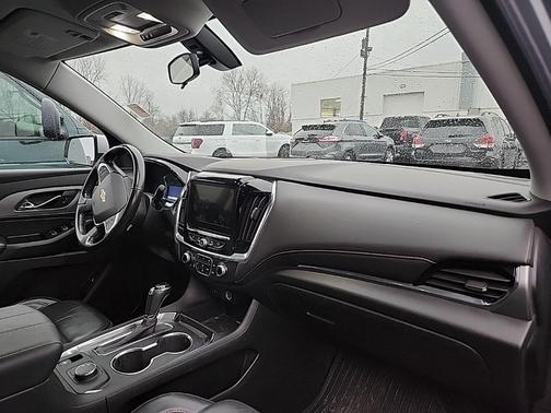 2020 Chevrolet Traverse LT Leather