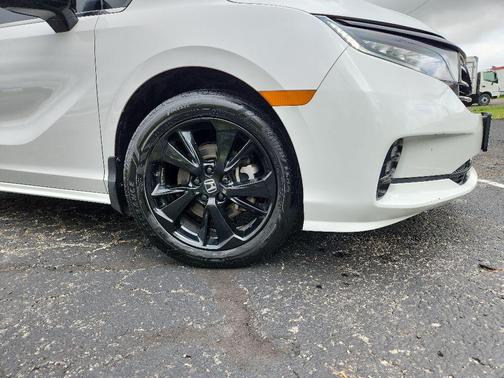 Platinum White Pearl 2023 Honda Odyssey Sport