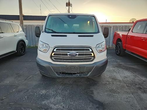 2017 Ford Transit-350 XLT