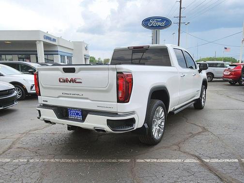 White Frost 2022 GMC Sierra 1500 Denali