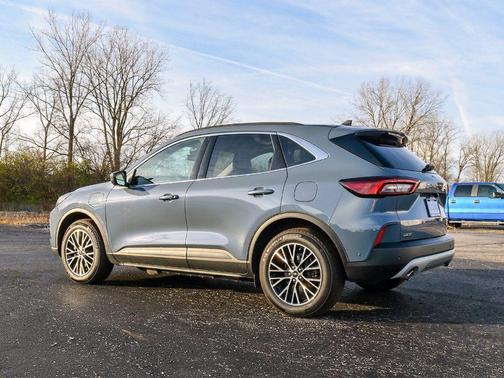 2023 Ford Escape PHEV SE