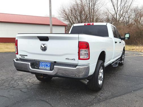 2024 RAM 3500 Big Horn Crew Cab 4x4 8' Box