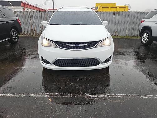 2019 Chrysler Pacifica Touring-L Plus