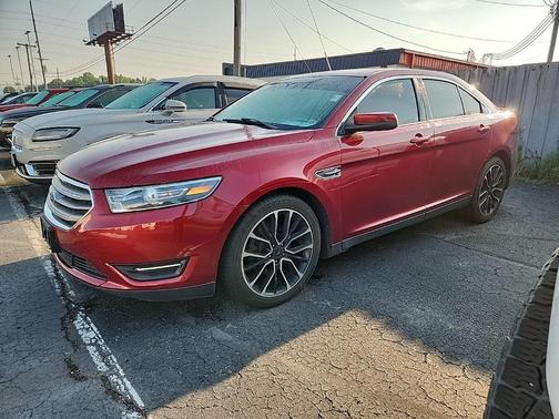 2018 Ford Taurus SEL