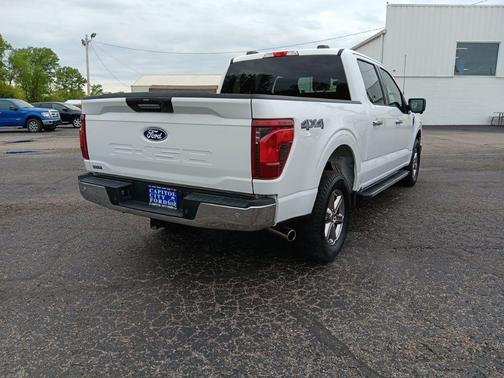 Oxford White 2024 Ford F-150 XLT
