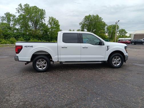 Oxford White 2024 Ford F-150 XLT