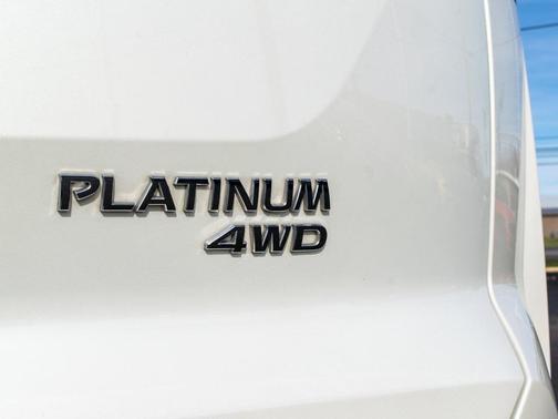 2024 Nissan Pathfinder Platinum 4WD