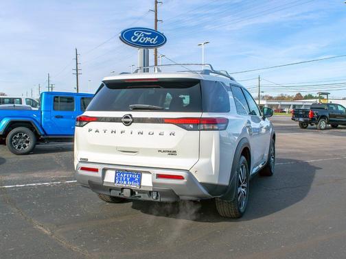 2024 Nissan Pathfinder Platinum 4WD