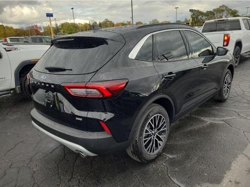 2024 Ford Escape PHEV SE