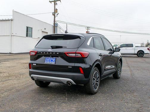 2024 Ford Escape PHEV SE