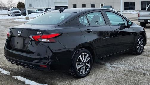 2022 Nissan Versa 1.6 SV