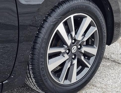 2022 Nissan Versa 1.6 SV